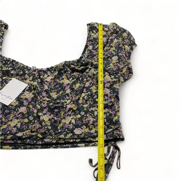 Love Fire Womens Floral Crop Top Blouse Black Floral, Size 3X, New - Picture 6 of 8